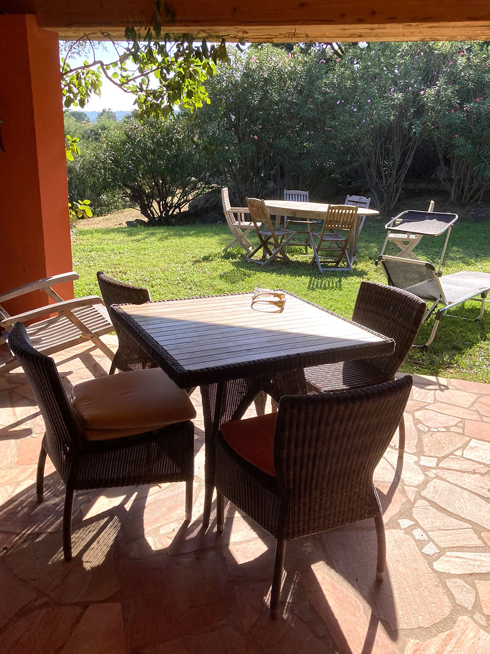 Ferienhaus Korsika Außenanlage Terrasse